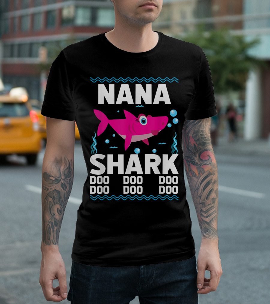 Nana Shark Doo Doo Funny Kids Baby Daddy Video T-Shirt