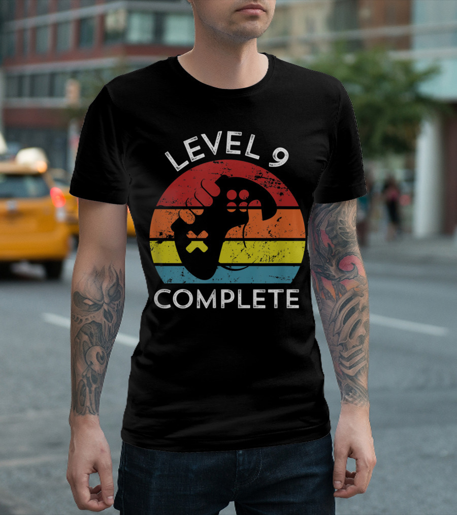 Level 9 Complete Ninth Anniversary Vintage Gaming Controller Retro Stripes T-Shirt