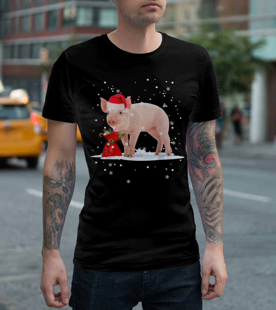 CHRISTMAS PIG SANTA HAT SNOWFLAKES HOLIDAY FUN T-Shirt