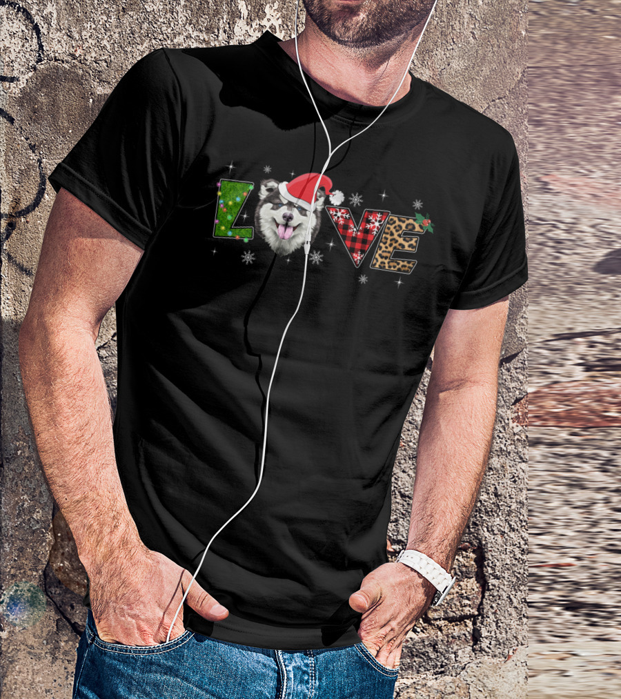 LOVE ALASKAN MALAMUTE PUP XMAS SANTA HAT SNOWFLAKES PLAID T-Shirt