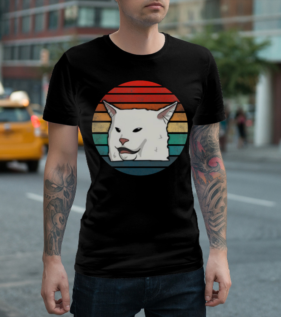 WOMAN YELLING AT CONFUSED CAT RETRO STRIPES CIRCLE T-Shirt