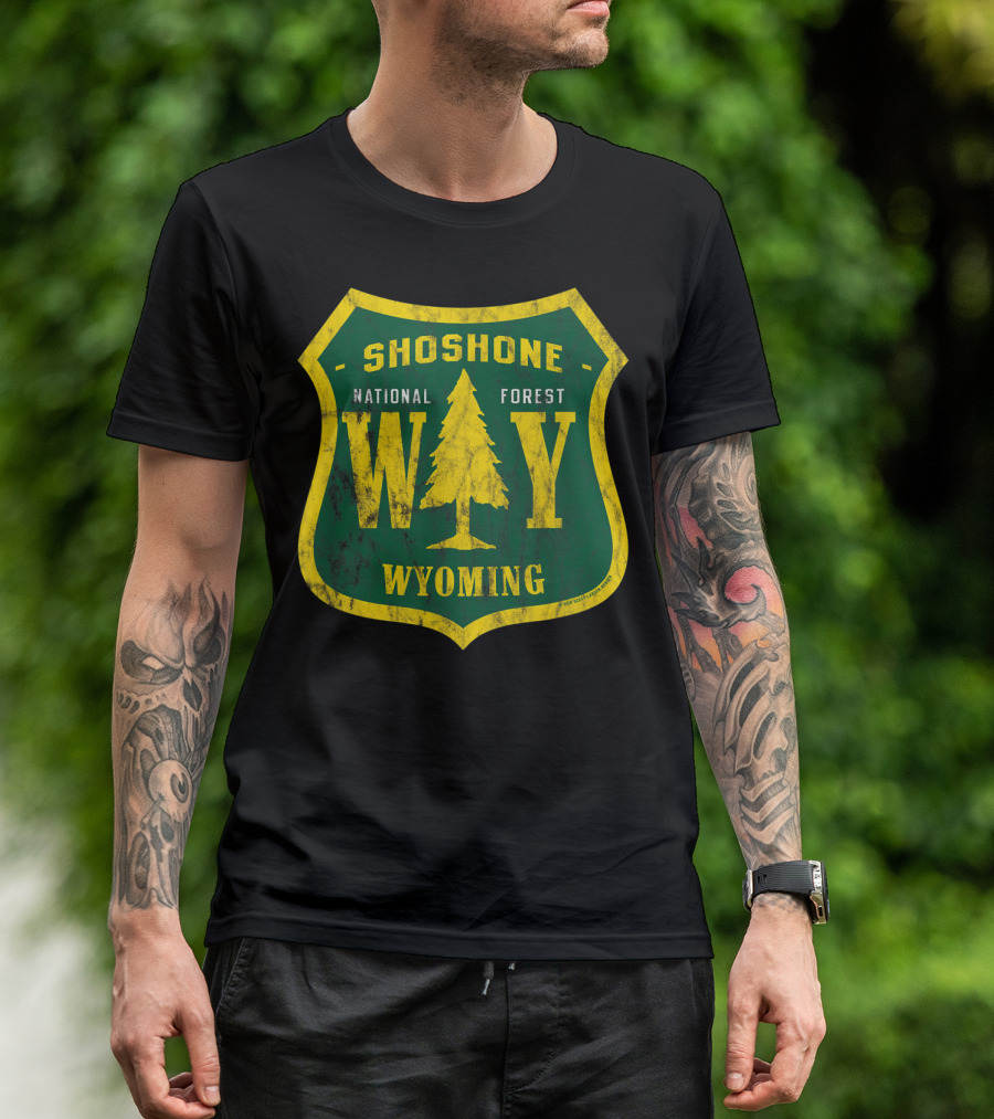 Shoshone National Forest Wyoming Shield WY Tree Emblem T-Shirt