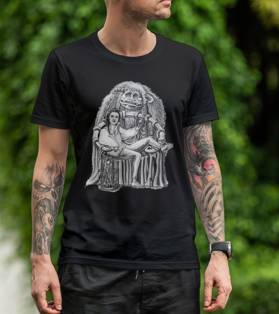 SARAH THE GOBLIN QUEEN SITTING ON ROYAL THRONE WITH MYTHICAL CREATURE T-Shirt