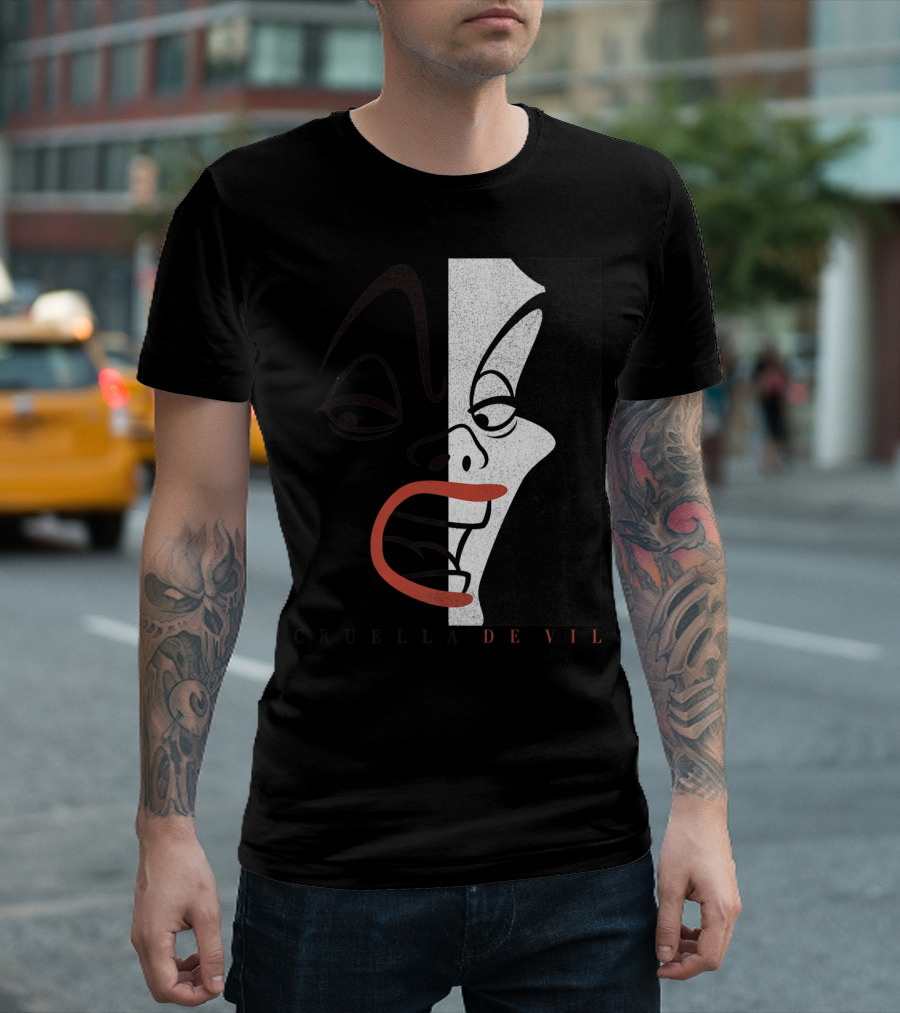 Disney 101 Dalmatians Cruella De Vil Half Face T-Shirt