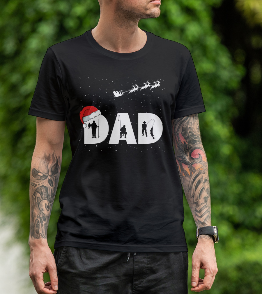 Santa Hat Fishing Dad Christmas Matching Outfits T-Shirt