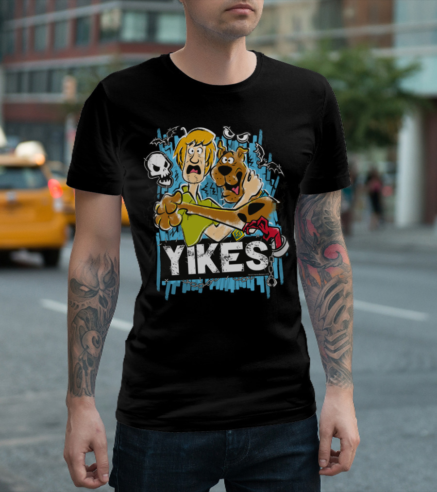 Scooby-Doo Shaggy Yikes Spooky Bats and Skull T-Shirt