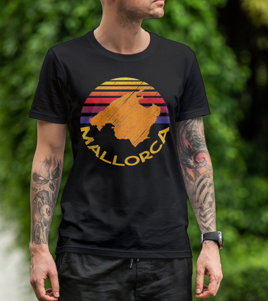 MALLORCA SPAIN RETRO SUNSET ISLAND MAP T-Shirt