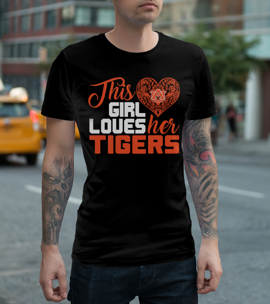 This Girl Loves Her Auburn Tigers Heart T-Shirt