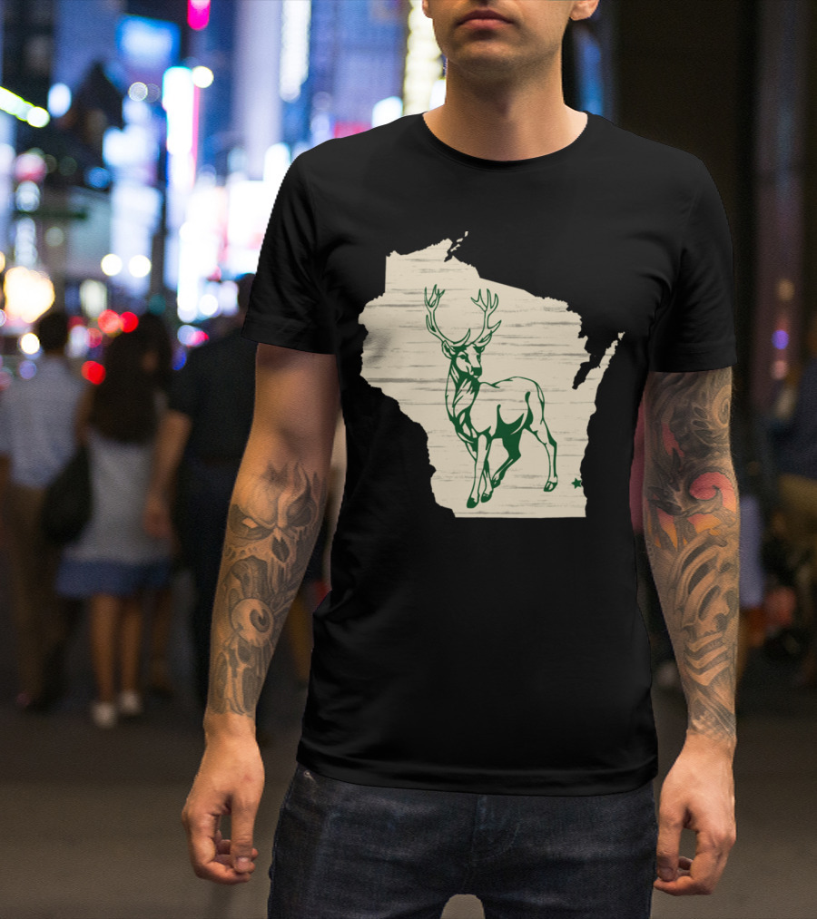 Milwaukee Wisconsin Green Deer Over State Silhouette Star T-Shirt