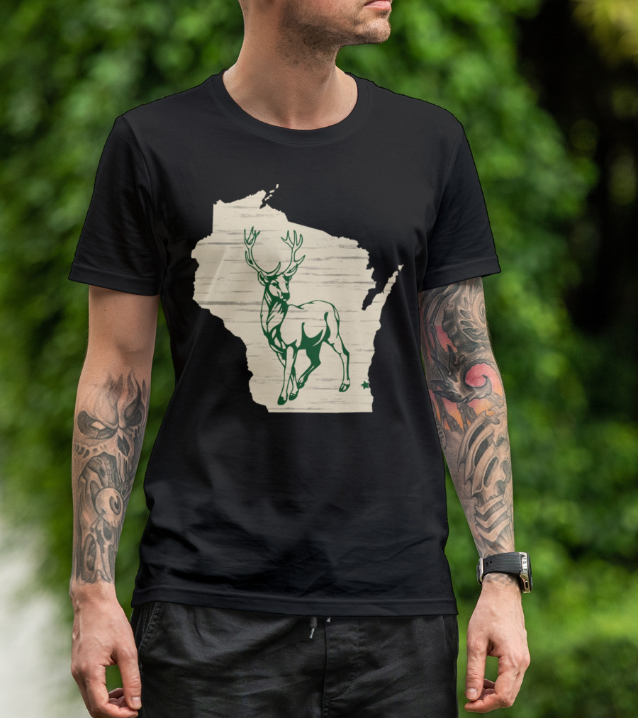 Milwaukee Wisconsin Green Deer Over State Silhouette Star T-Shirt