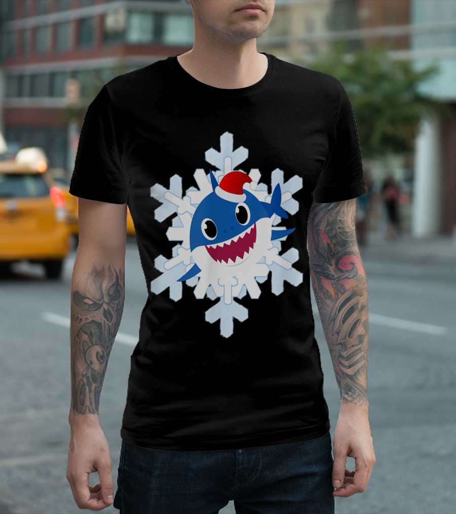 Sister Shark Cute Baby Shark Christmas Snowflake Santa Hat T-Shirt