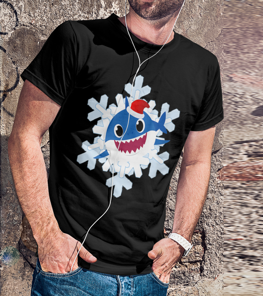 Sister Shark Cute Baby Shark Christmas Snowflake Santa Hat T-Shirt
