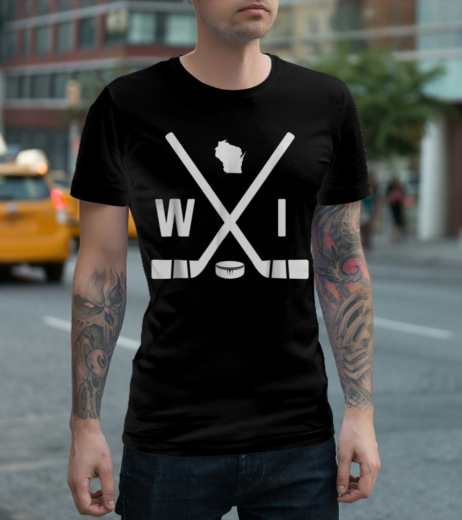 Vintage Wisconsin Hockey Sticks And Puck WI State T-Shirt