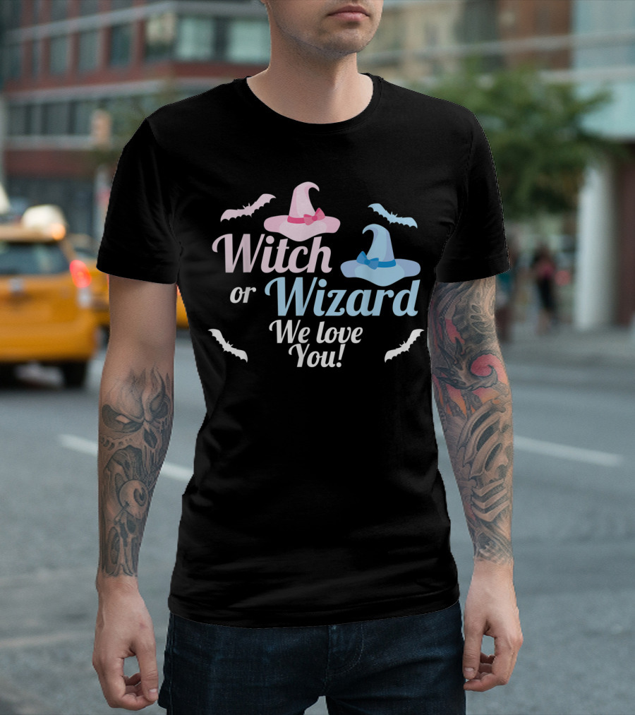 Witch or Wizard We Love You Gender Reveal Halloween Bats Pink Blue Hats T-Shirt