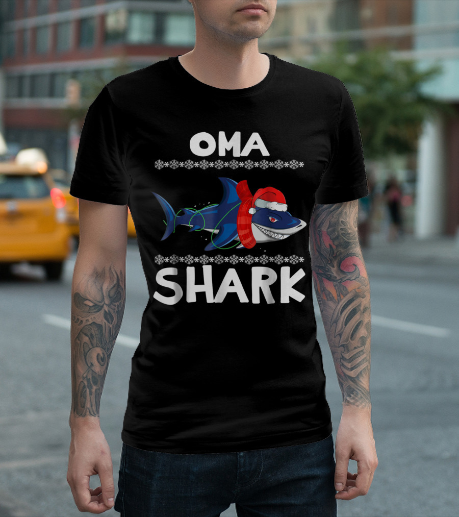 Oma Shark Ugly Christmas Santa Hat Snowflakes Sweater Family 15 T-Shirt