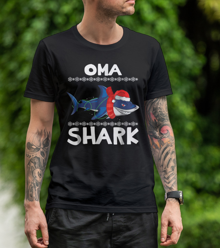 Oma Shark Ugly Christmas Santa Hat Snowflakes Sweater Family 15 T-Shirt