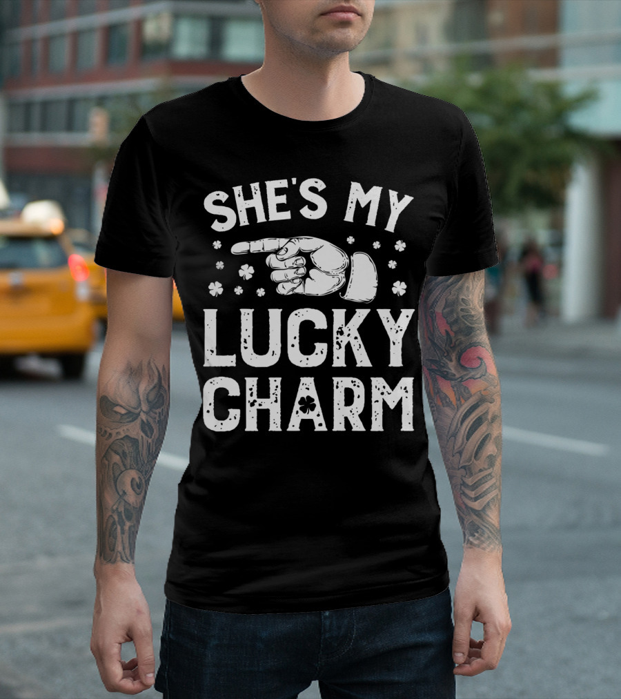 St Patricks Day She's My Lucky Charm Matching Shamrock Finger Pointing T-Shirt