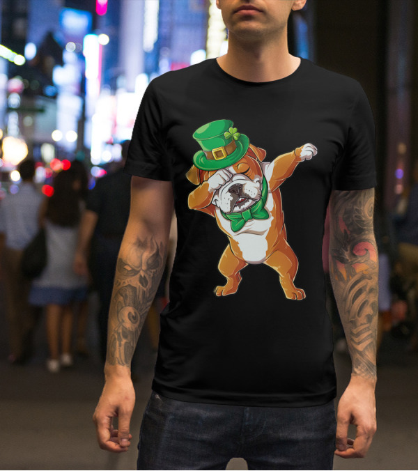 Dabbing English Bulldog St Patricks Day Leprechaun Hat Bow Tie T-Shirt