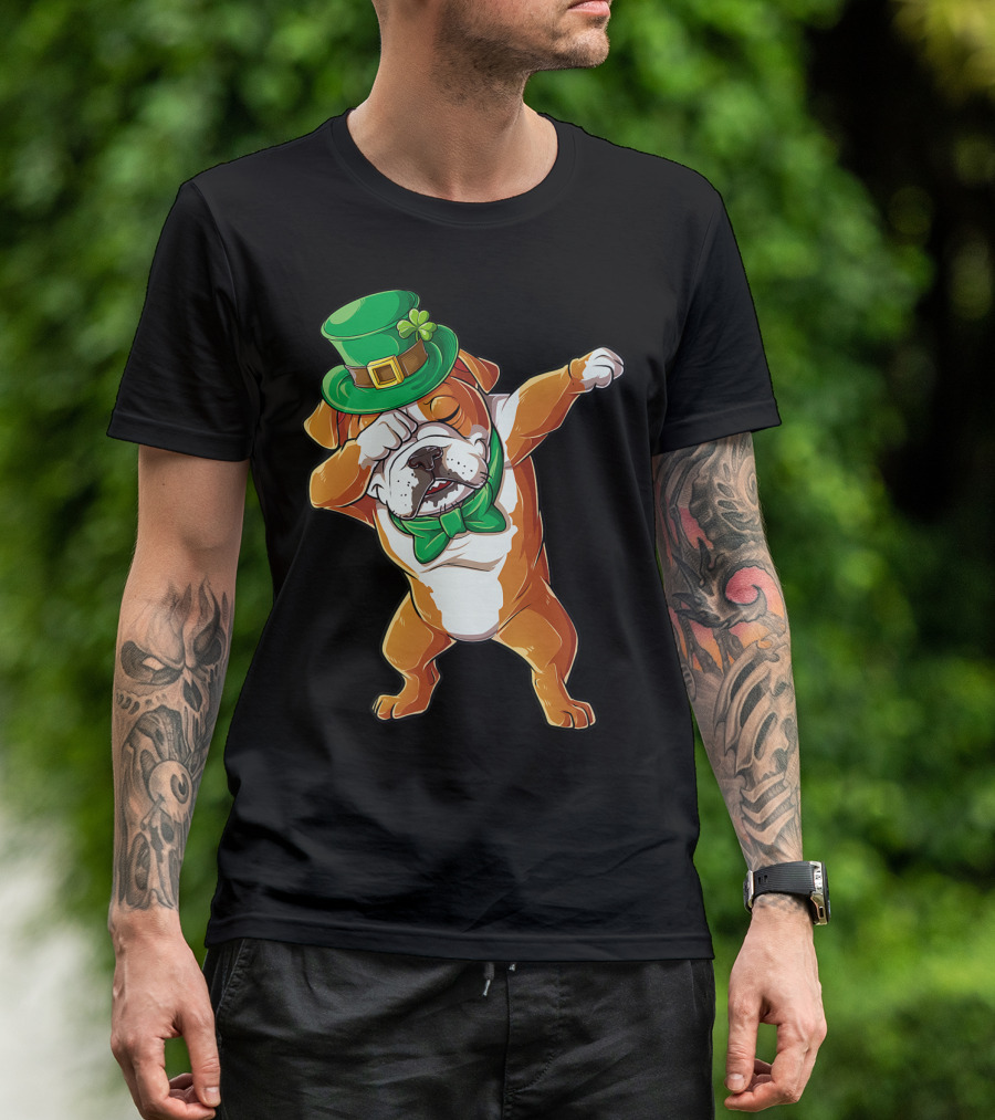 Dabbing English Bulldog St Patricks Day Leprechaun Hat Bow Tie T-Shirt