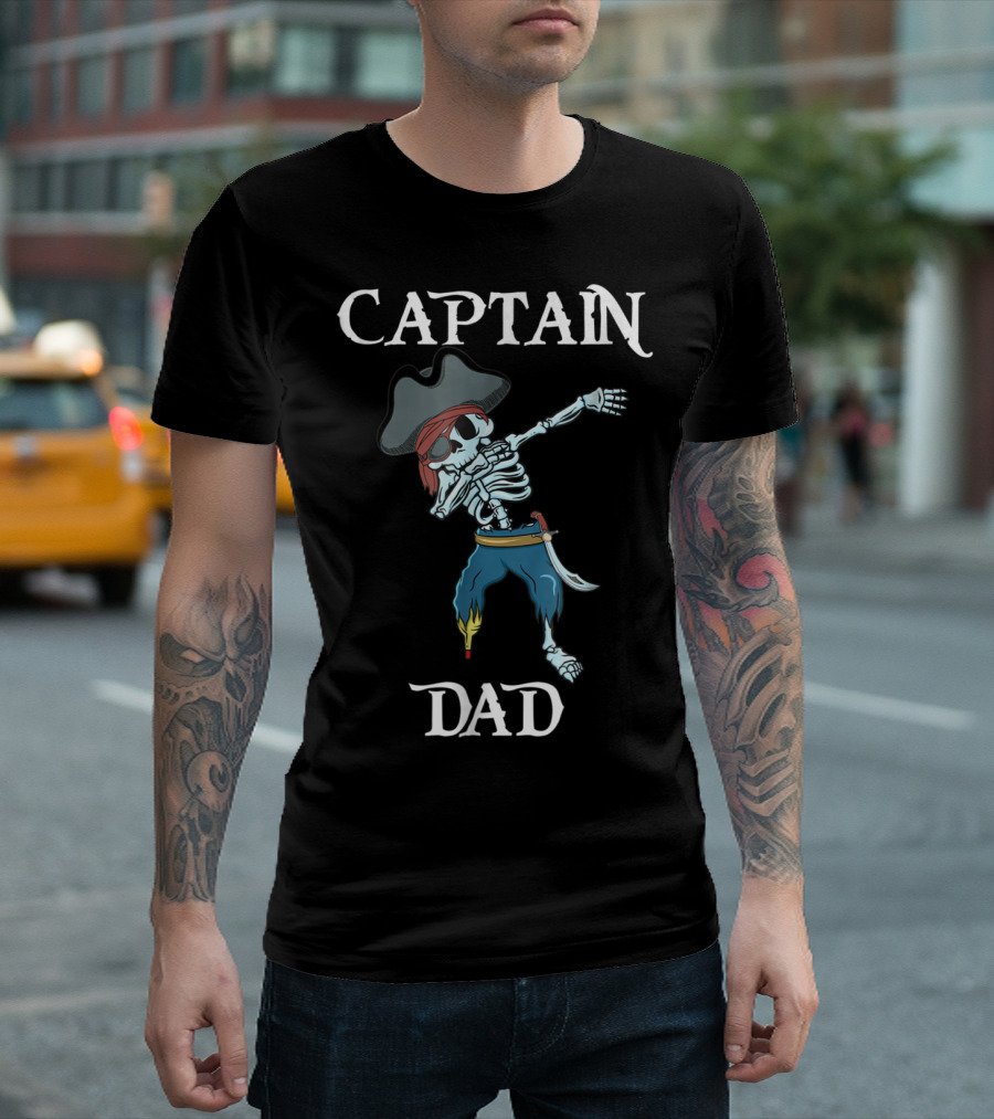 Captain Dad Pirate Skeleton Dabbing Halloween Costume T-Shirt