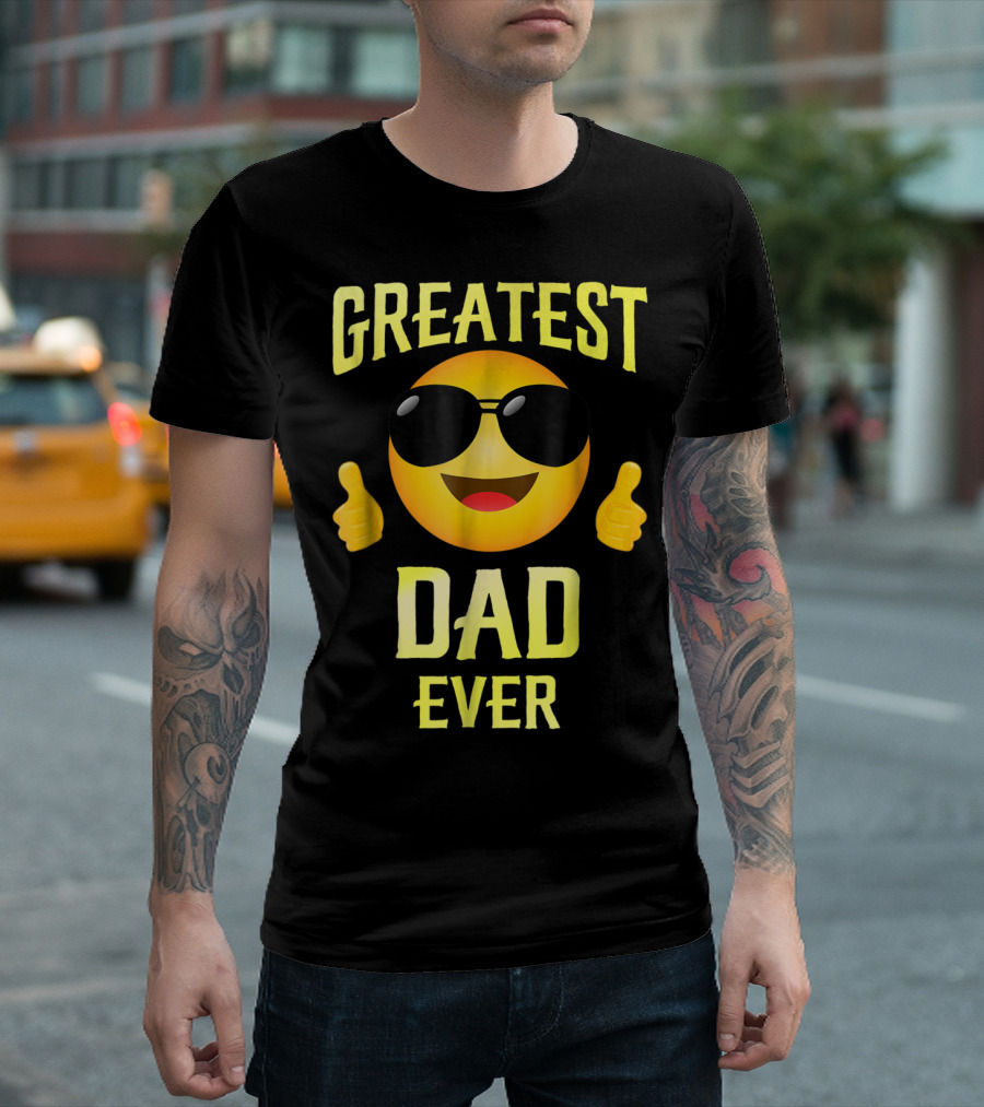 Fathers Day Greatest Dad Ever Emoji Thumbs Up Family68 T-Shirt