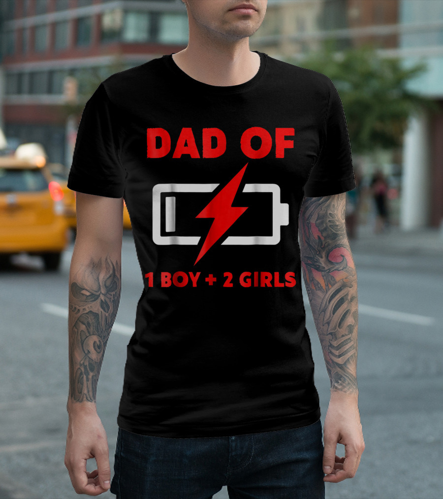 Dad Of 1 Boy 2 Girls Low Battery Symbol Father's Day T-Shirt