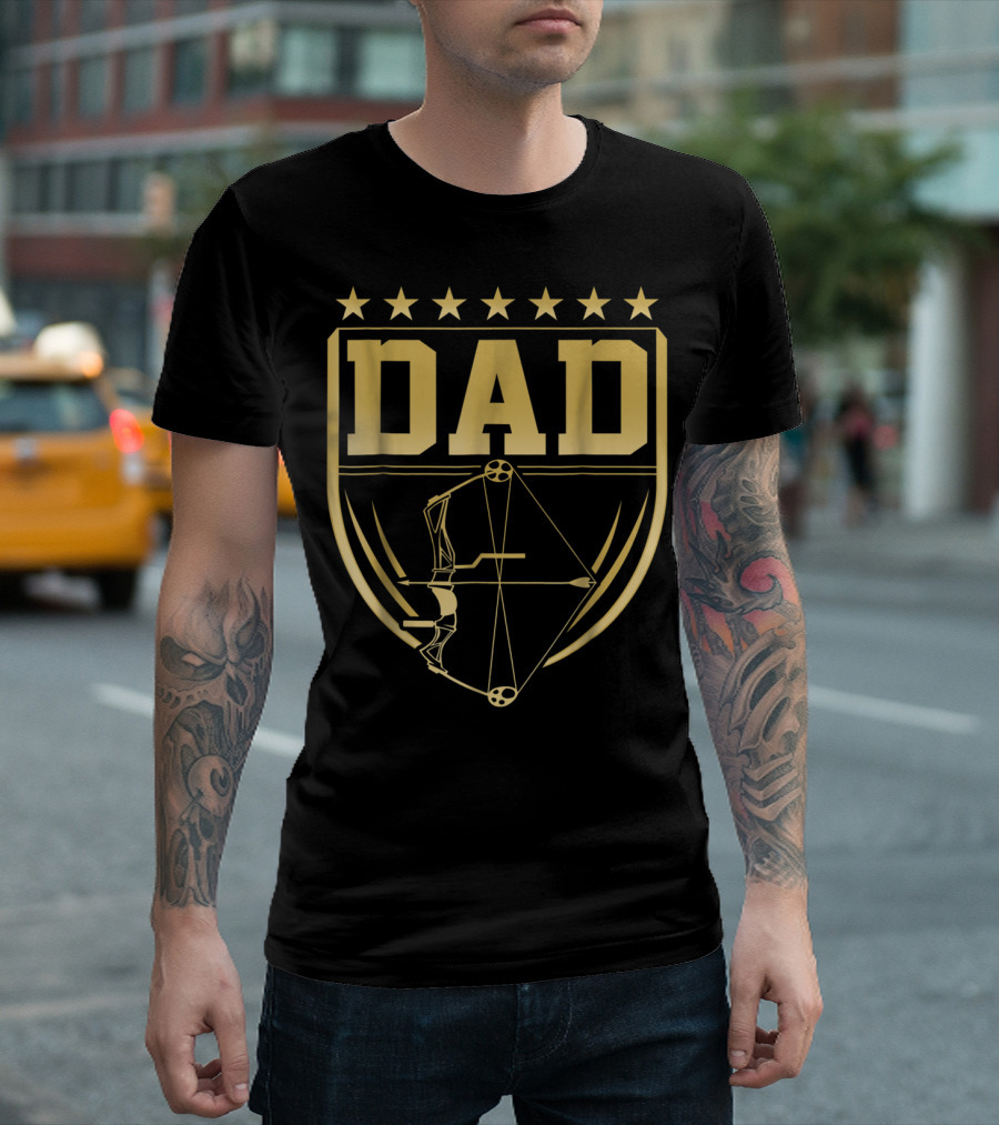 Archery Dad Shield Bow Stars Golden Medal T-Shirt