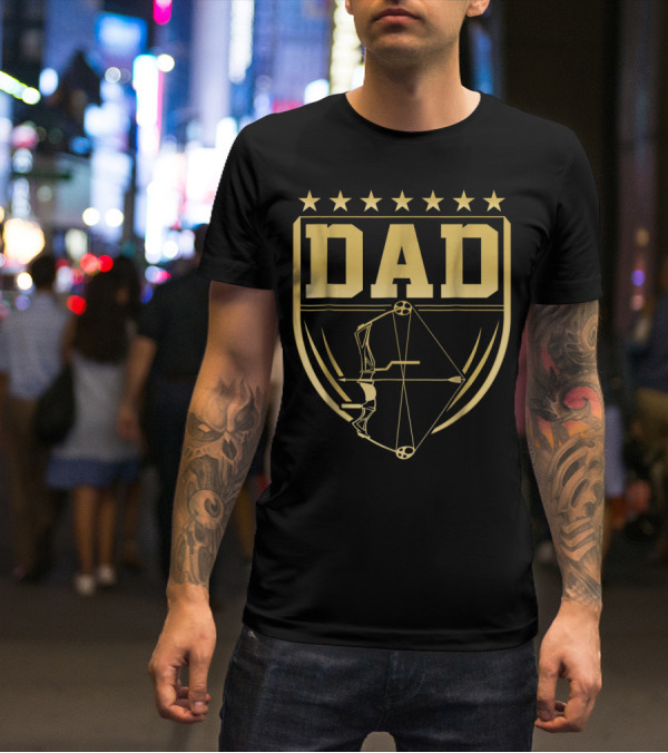 Archery Dad Shield Bow Stars Golden Medal T-Shirt