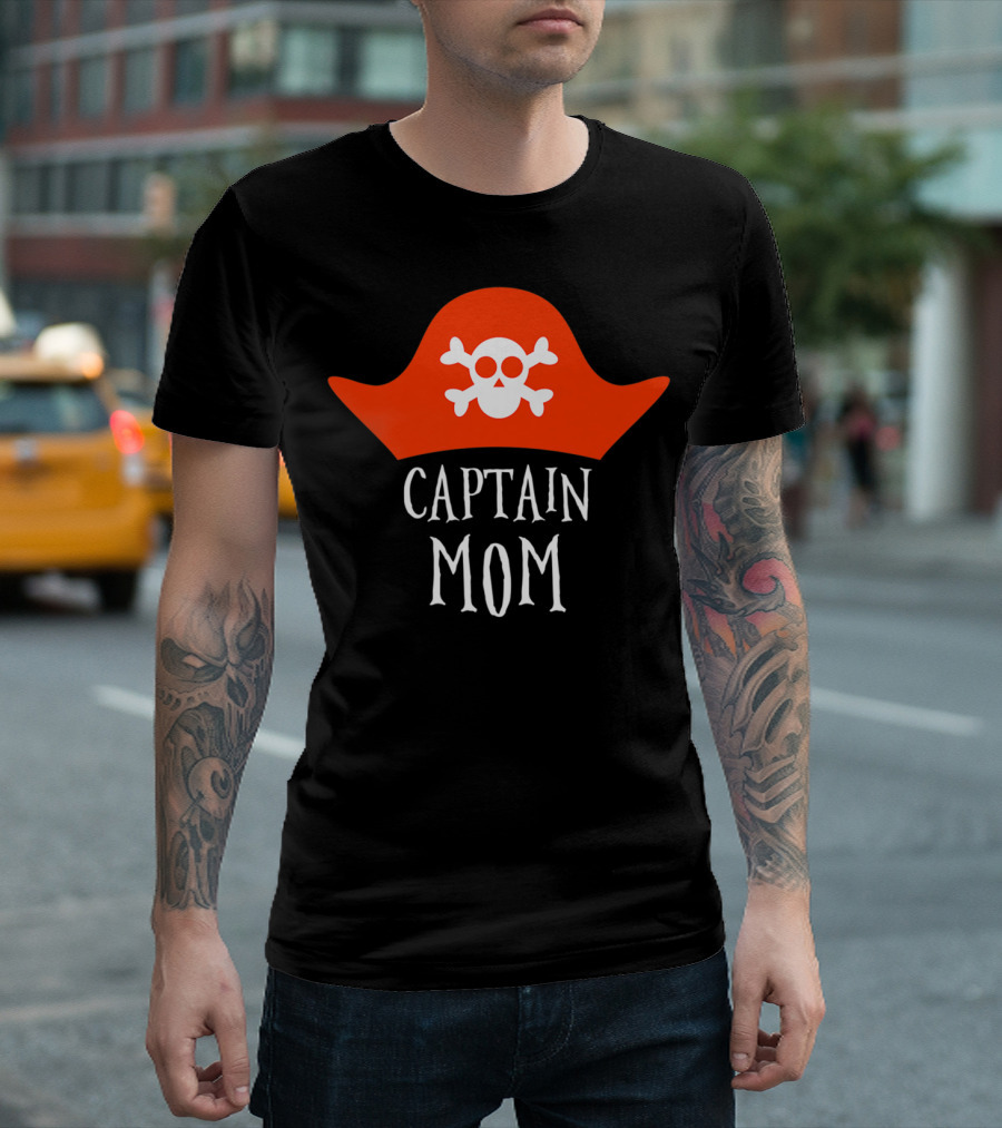 Captain Mom Pirate Skull Halloween Costume 84 T-Shirt
