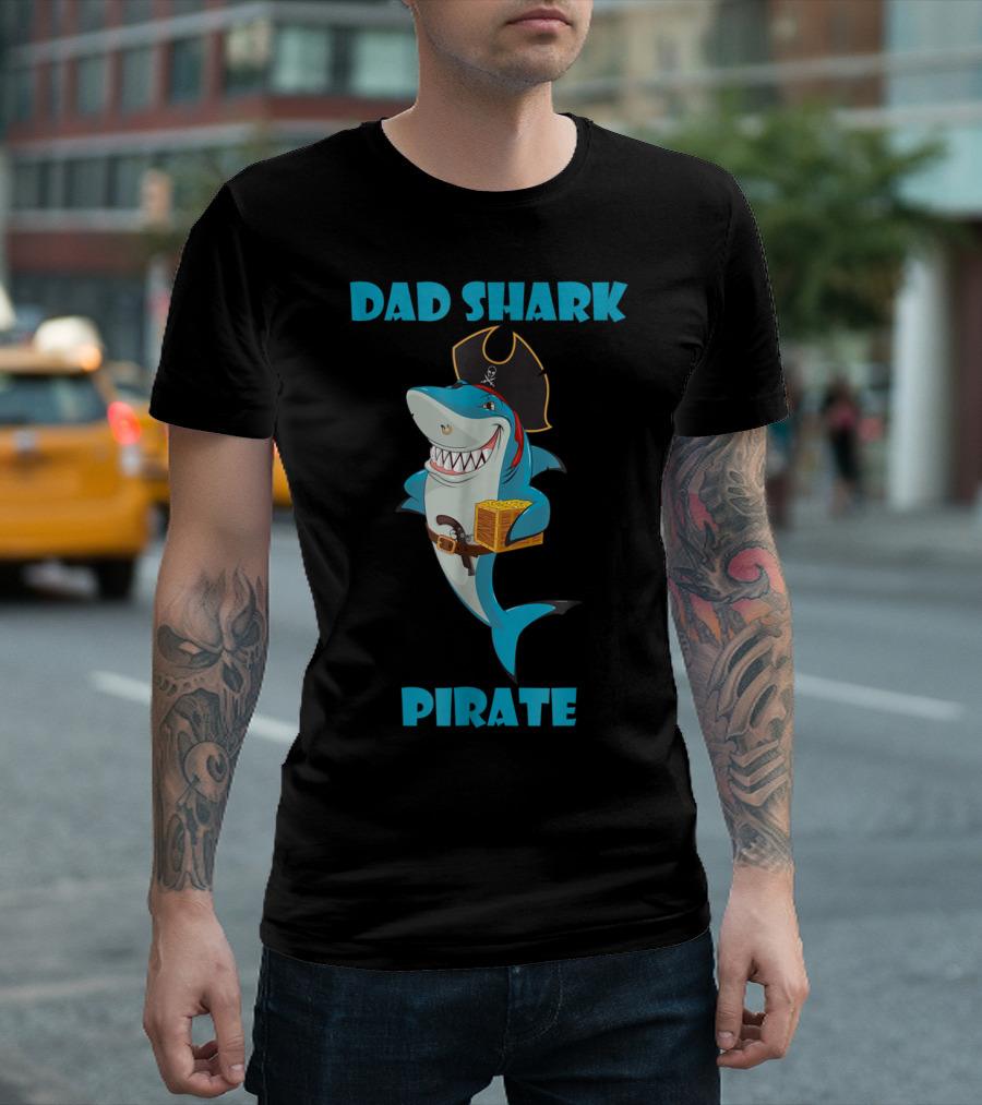 Dad Shark Pirate Halloween Matching Family 86 T-Shirt