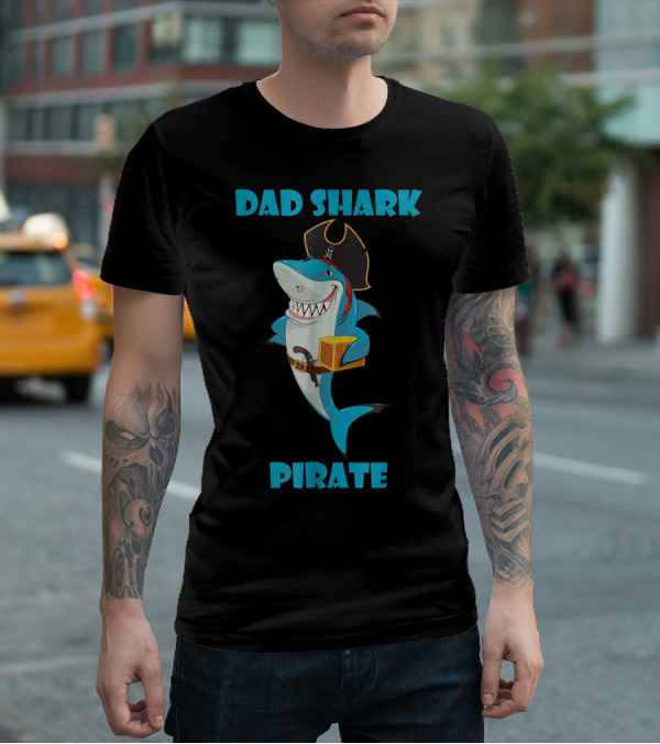 Dad Shark Pirate Halloween Matching Family 86 T-Shirt