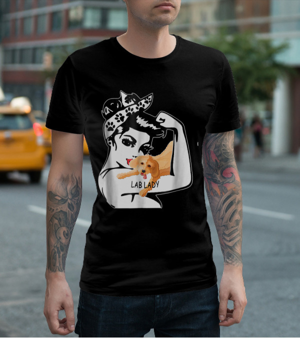 Labrador Retriever Lady Funny Mom Birthday Lab Lady T-Shirt