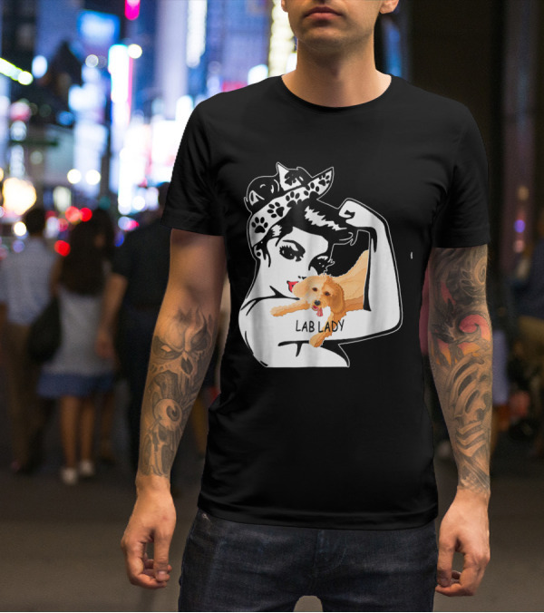 Labrador Retriever Lady Funny Mom Birthday Lab Lady T-Shirt