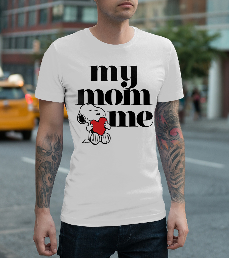 Peanuts Snoopy My Mom Loves Me Heart T-Shirt