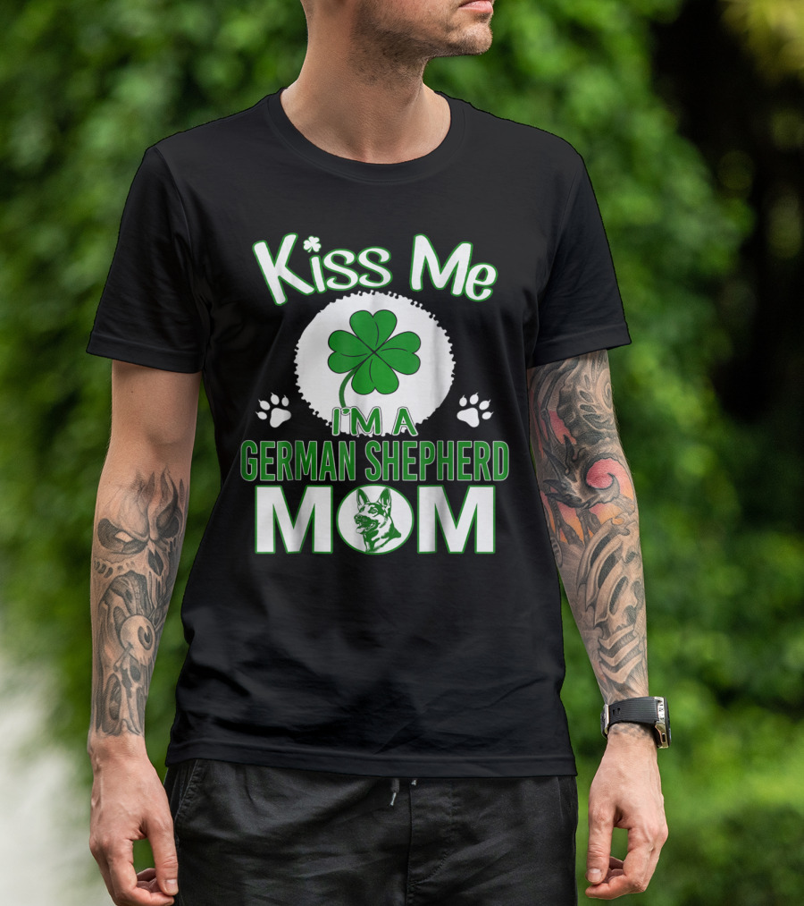 Kiss Me I'm A German Shepherd Mom Shamrock Paw Prints T-Shirt
