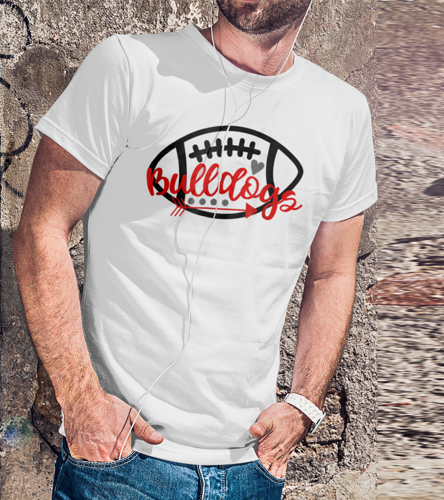 Bulldogs Football Mom Bulldog Mascot With Heart And Arrow T-Shirt