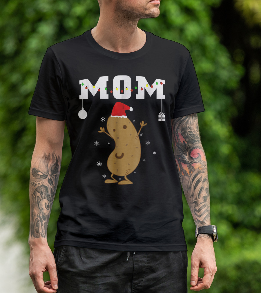 Mom Christmas Potato With Santa Hat And Holiday Decorations T-Shirt