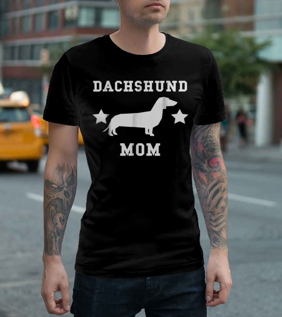 Dachshund Mom Dog With Stars T-Shirt