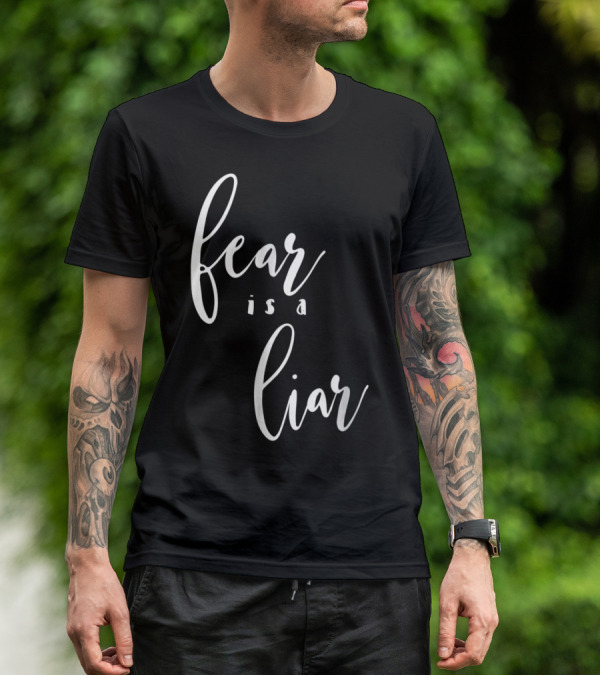 Christian Mom Fear Is A Liar T-Shirt
