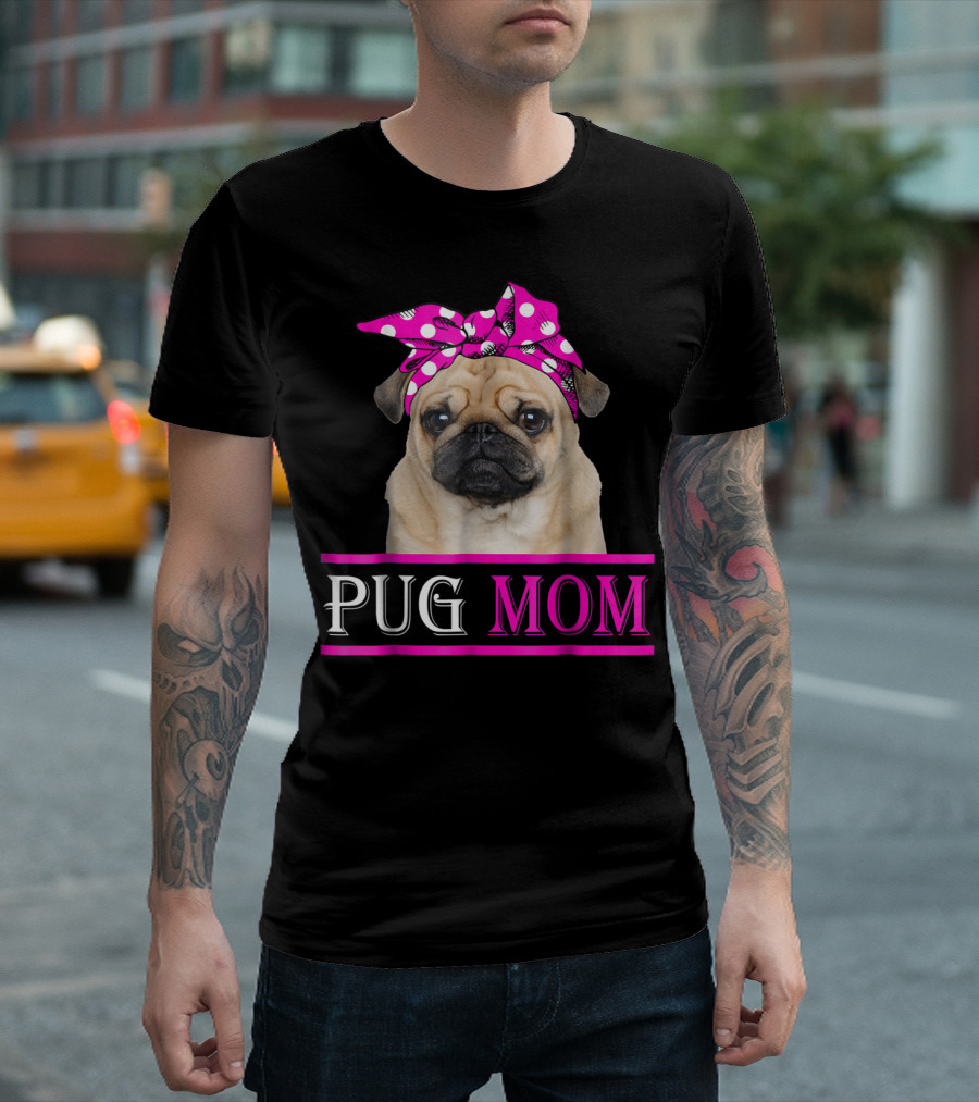 Pug Mom Cute Dog with Pink Polka Dot Bow T-Shirt