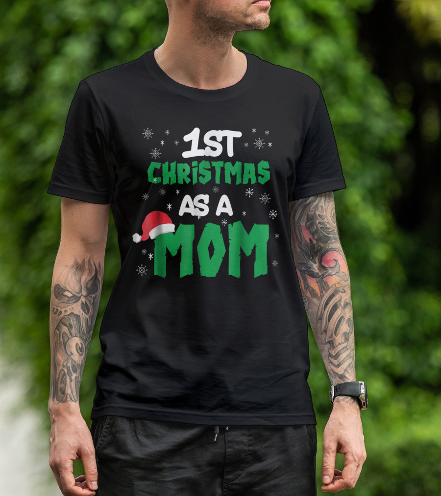 1st Christmas As A Mom Santa Hat Snowflakes T-Shirt