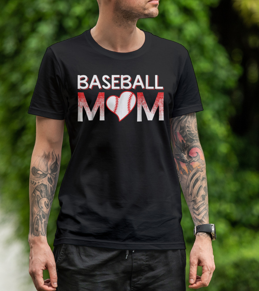 BASEBALL MOM LOVE BASEBALL PLAYER HEART T-Shirt