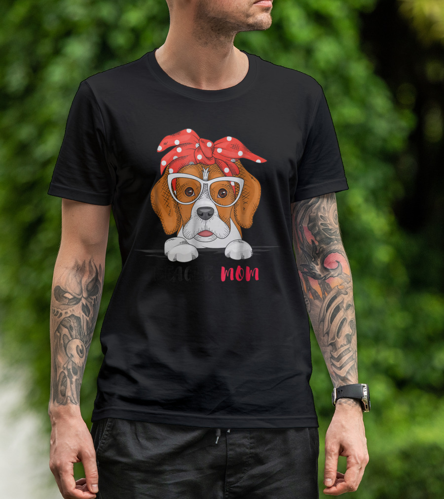 Beagle Mom With Glasses And Red Bow T-Shirt