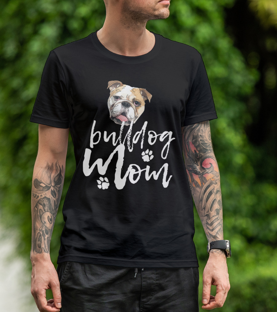 Bulldog Mom Adorable Dog Face With Paw Prints T-Shirt