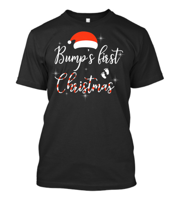 Bump's First Christmas Santa Hat Baby Feet Pregnant Mom Expecting Baby T-Shirt