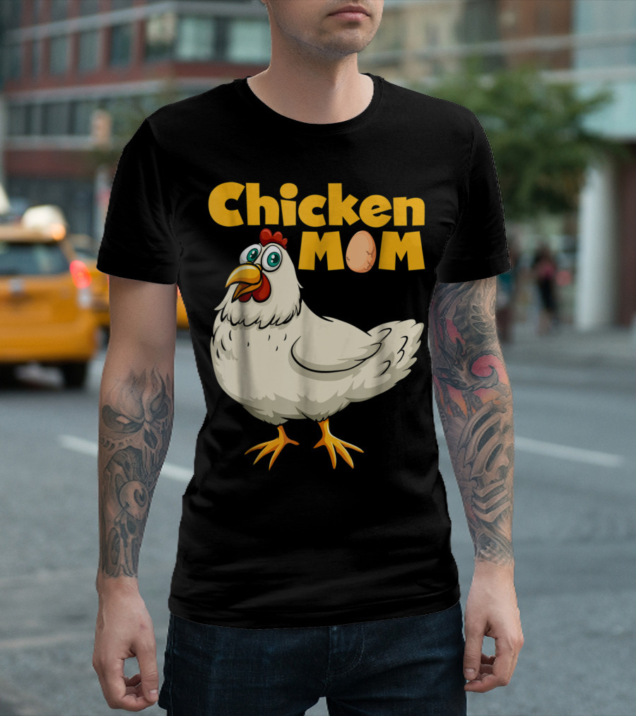 Chicken Mom Cute Cartoon Hen With Egg Lettering T-Shirt