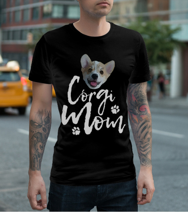 Corgi Mom Cute Dog Face With Paw Print Accents T-Shirt