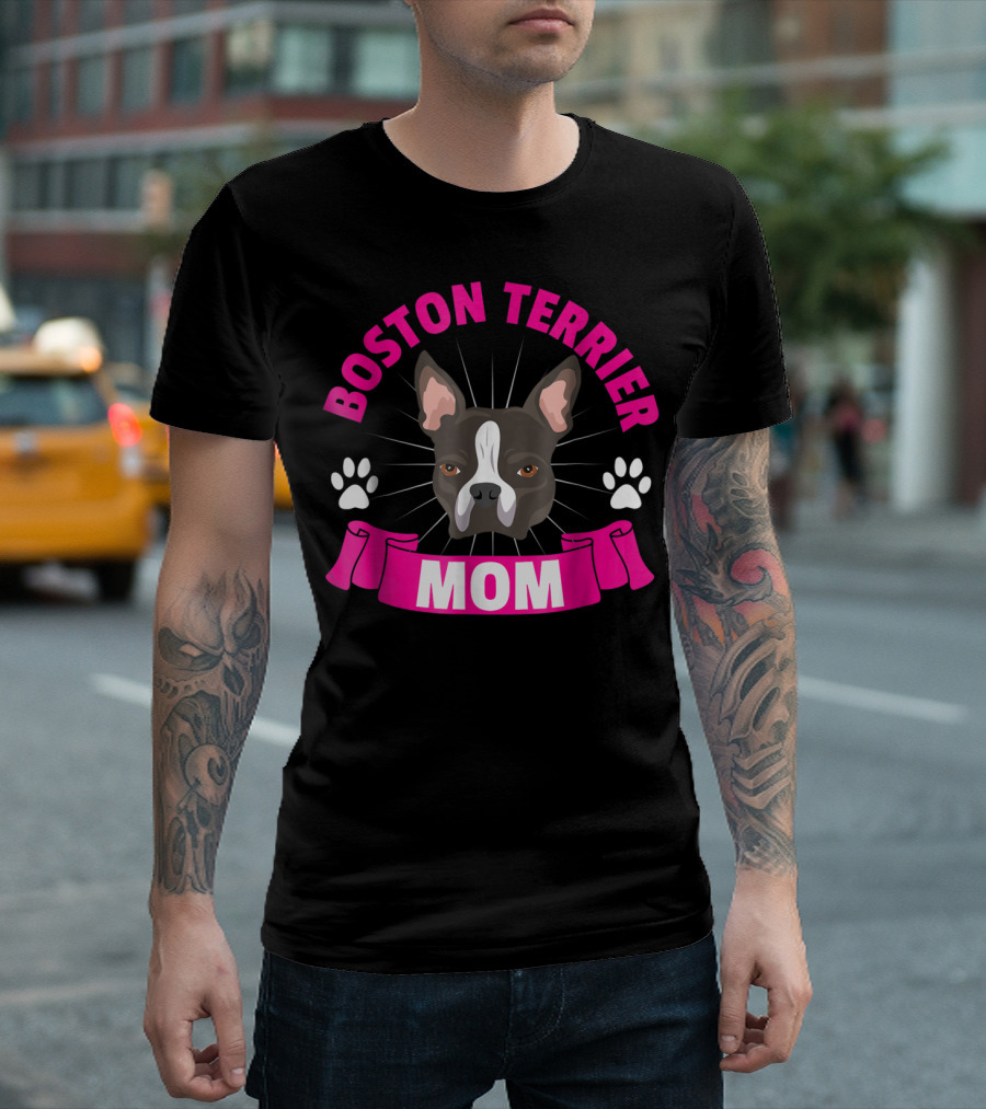 Boston Terrier Mom Cute Dog Face Paw Print Charm T-Shirt