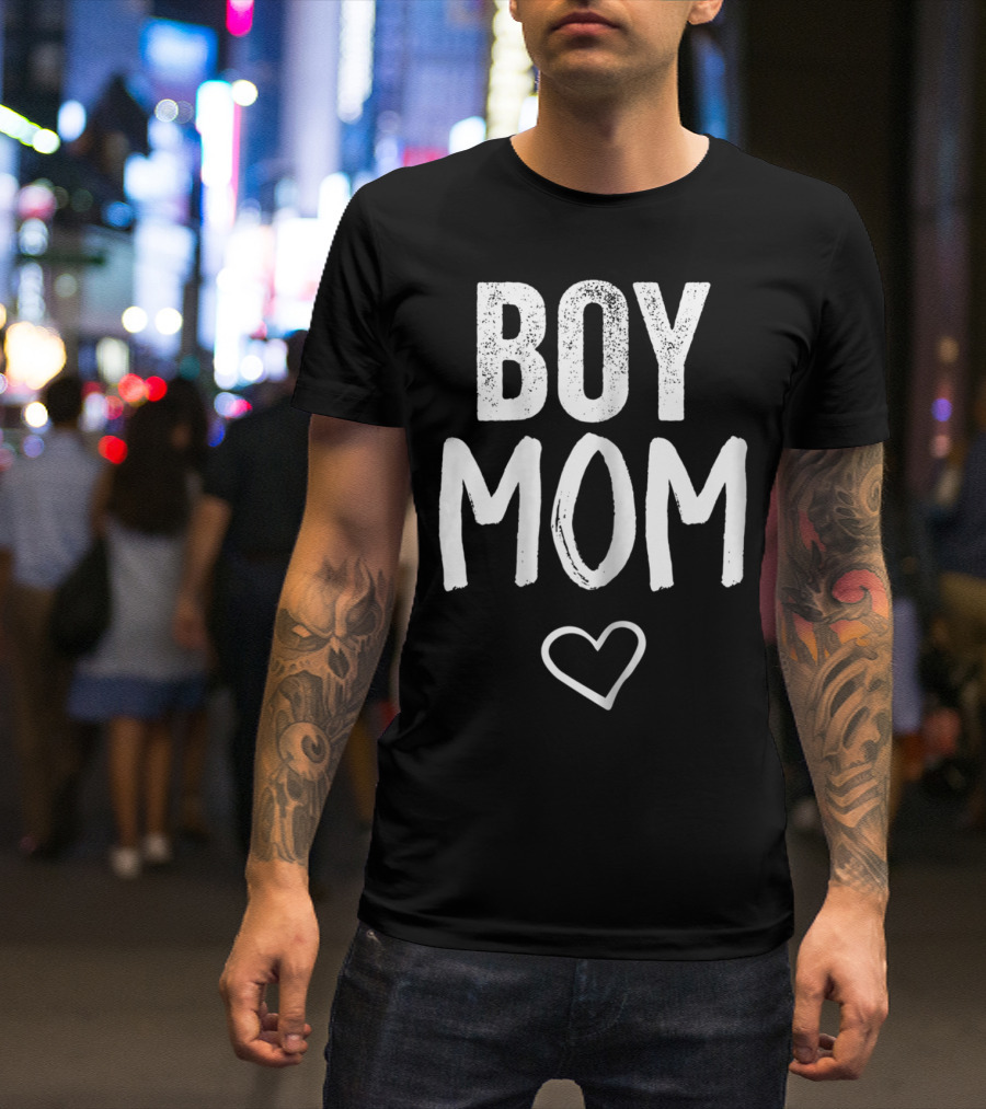 Boy Mom Cute Heart Design For New Mothers Of Baby Boy T-Shirt