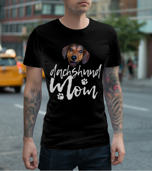 Dachshund Mom Cute Dog Face Paw Prints T-Shirt